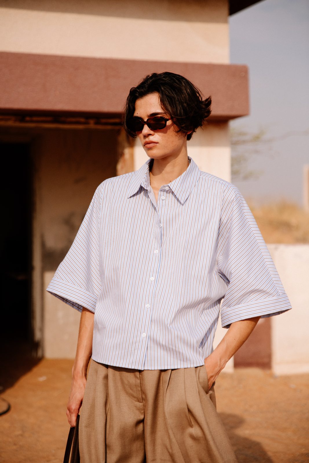 Pintuck blouse, seated